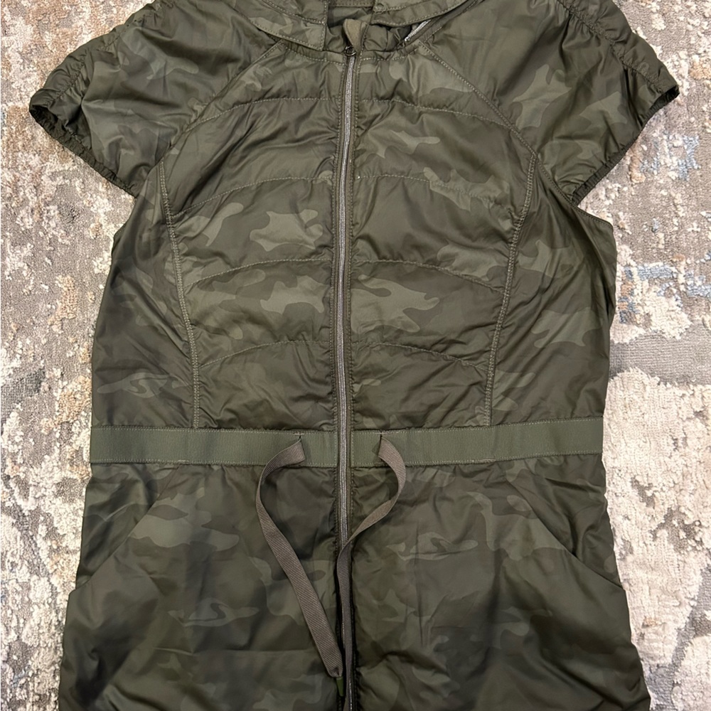 Lululemon Camo Vest